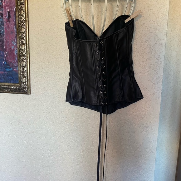 Adjustable Cinch Tie Corset with Boning & Thong - Picture 6 of 8
